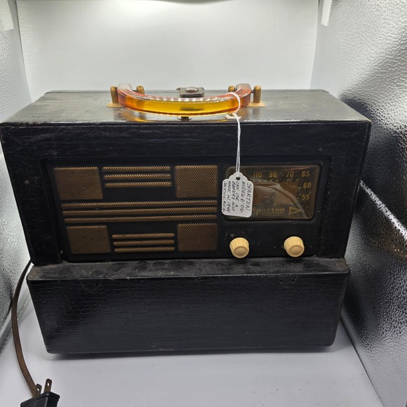 Sparton Other - Sparton Model 6-06 Portable Tube Radio 1940s Amber Lucite Handle WORKING